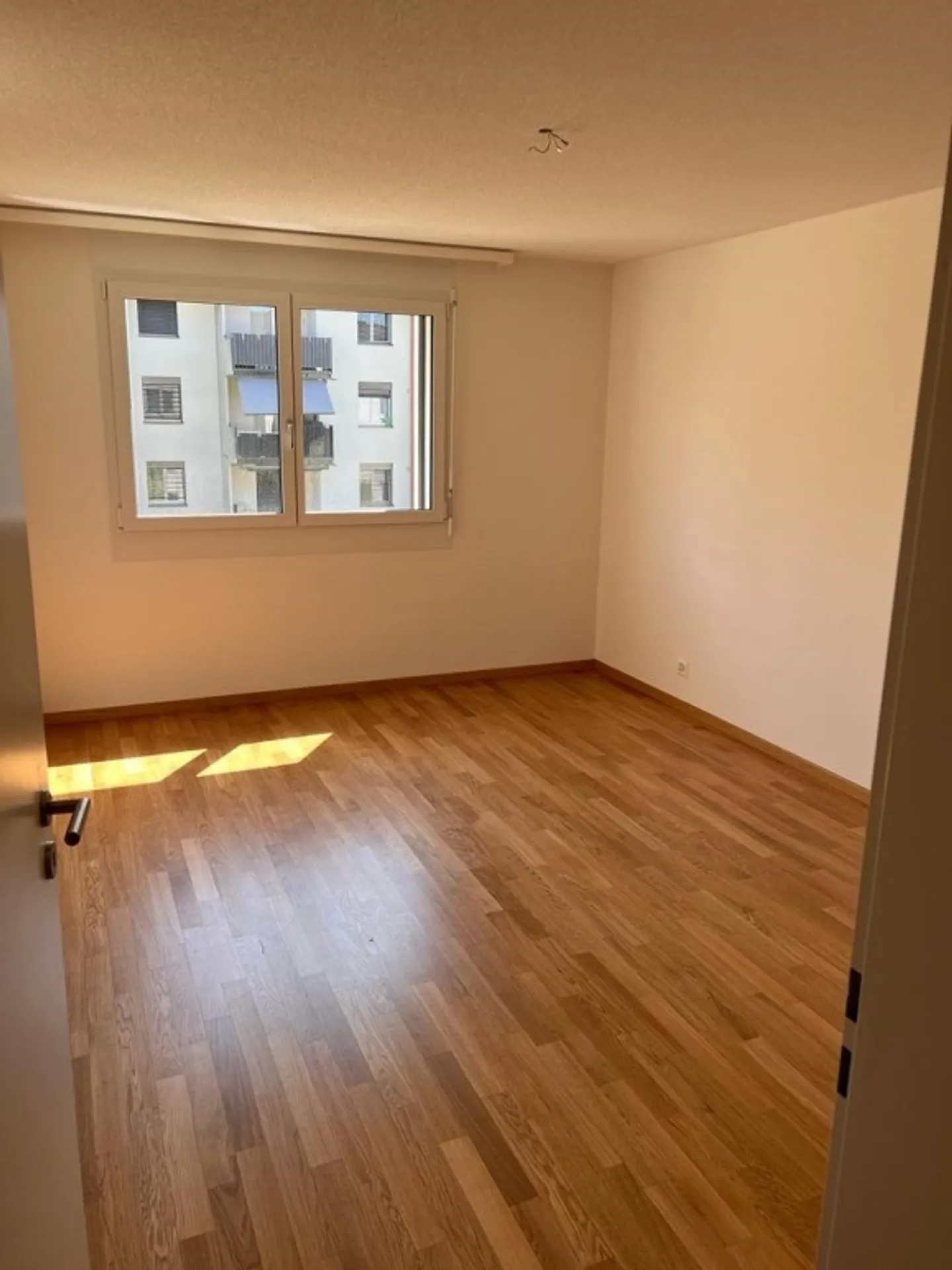 Appartement 2.5 pièces - Photo 4 sur 7