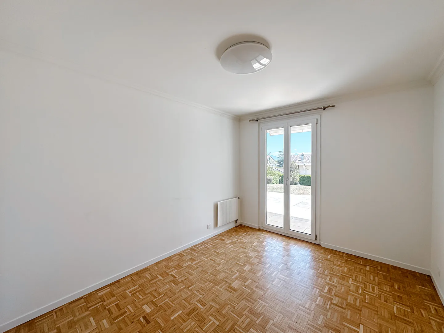 High-end family property with Mont-Blanc view - Photo 8 of 23