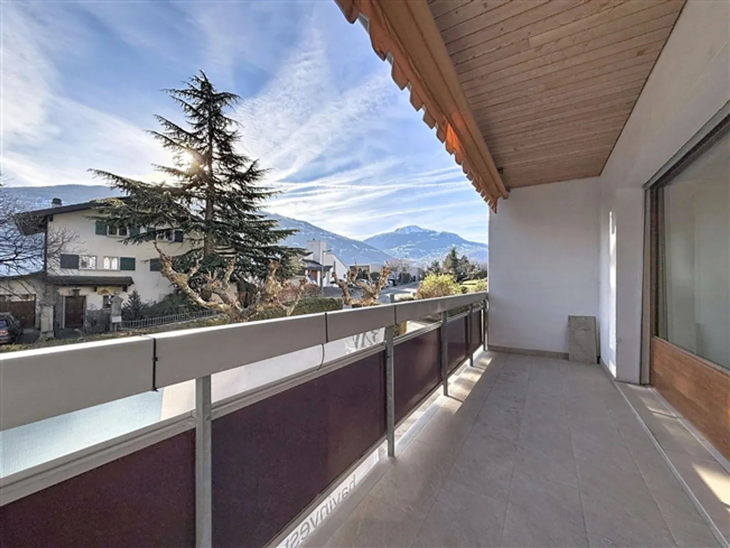 In affitto - Magnifico appartamento ristrutturato di 4,5 locali a Gravelone (Sion) - Foto 17 di 18