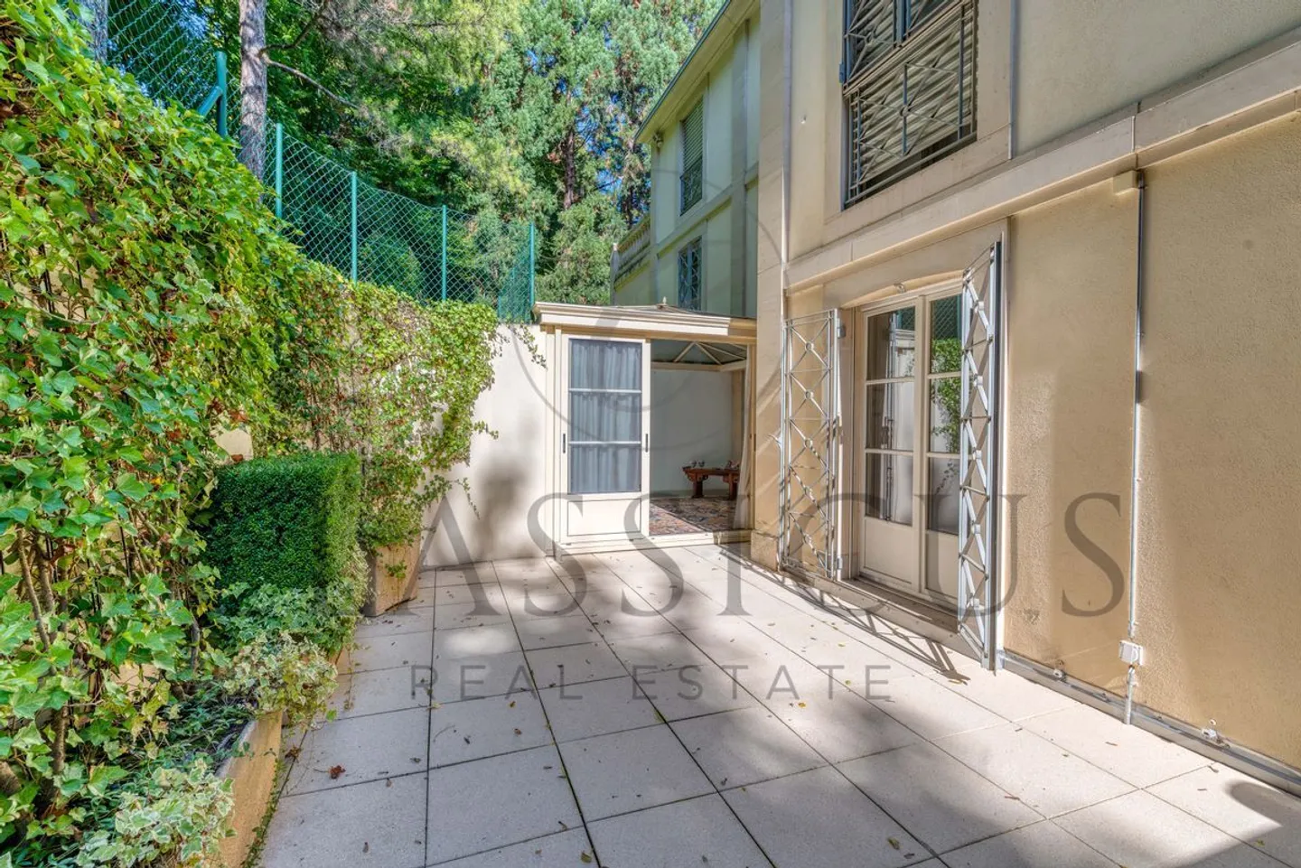 Exceptional apartment in absolute tranquility, in the heart of Vandoeuvres - Photo 11 of 13