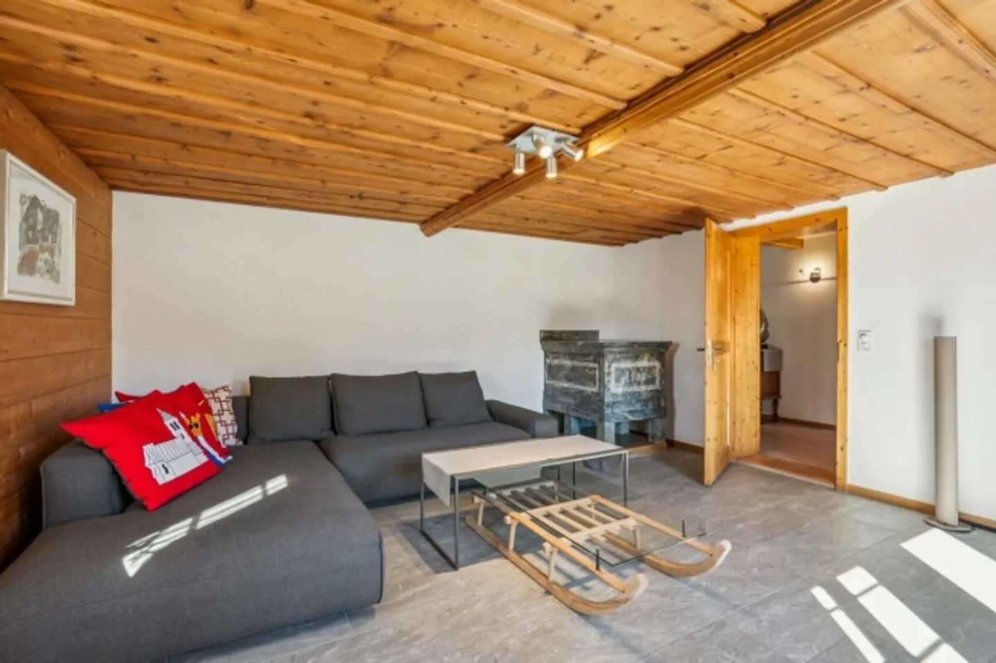 Traditional and charmingly modernized 6.5-room holiday home in the village center - Photo 4 of 20