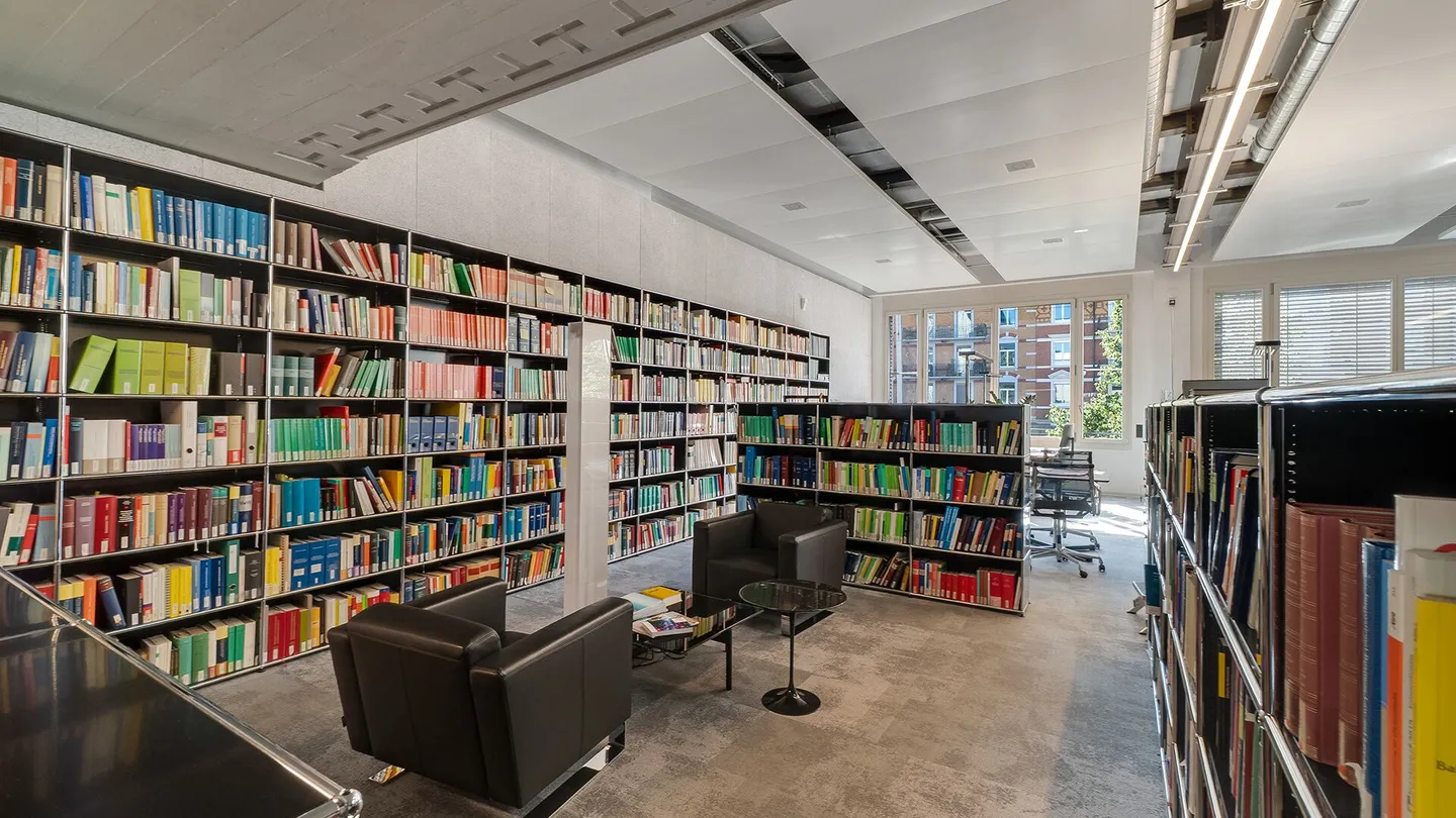 Modernes Büro im geschichtsträchtigen Gebäude - Foto 5 von 9