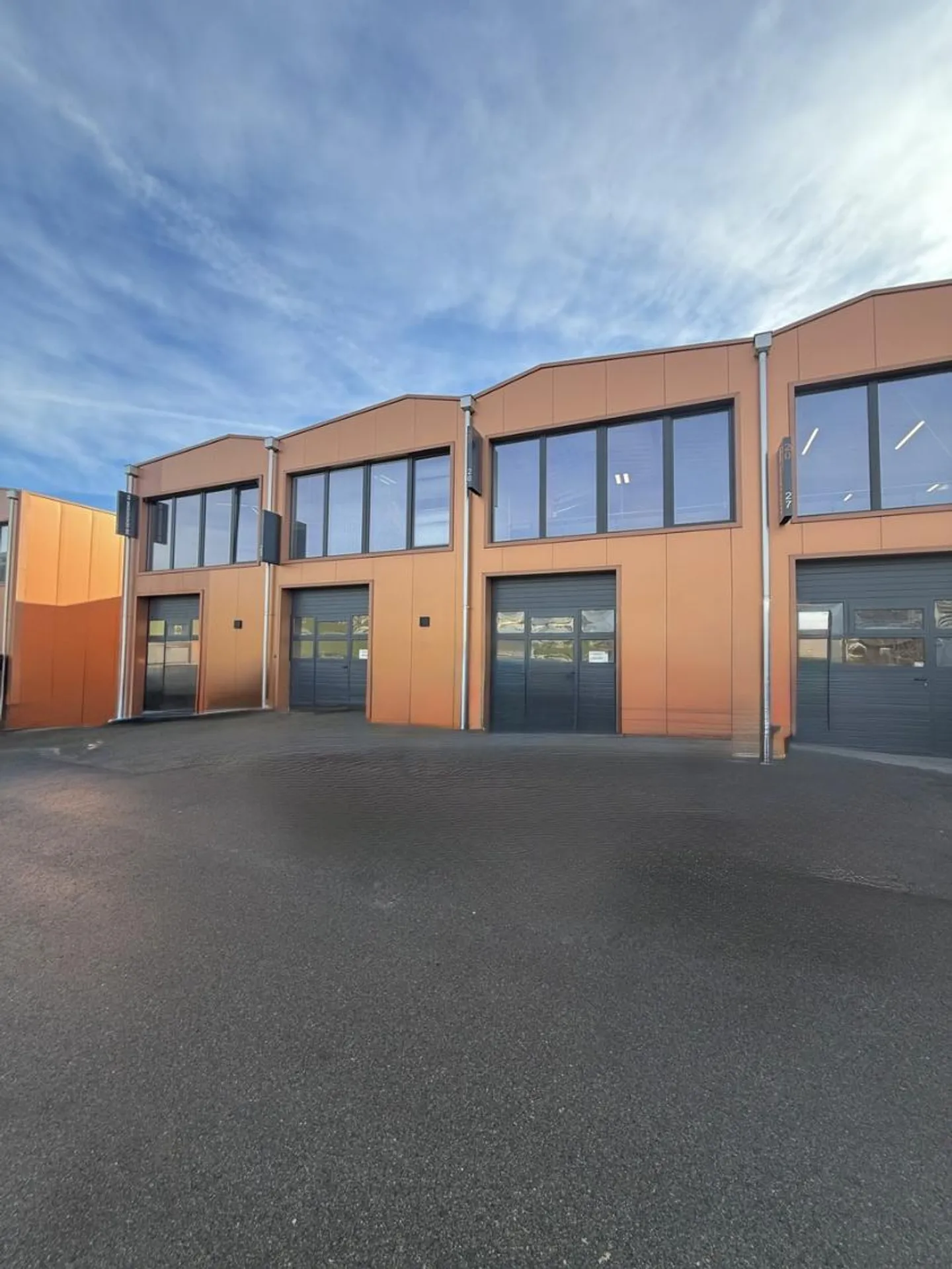 Espace Atelier Industriel à Louer - Photo 1 sur 9