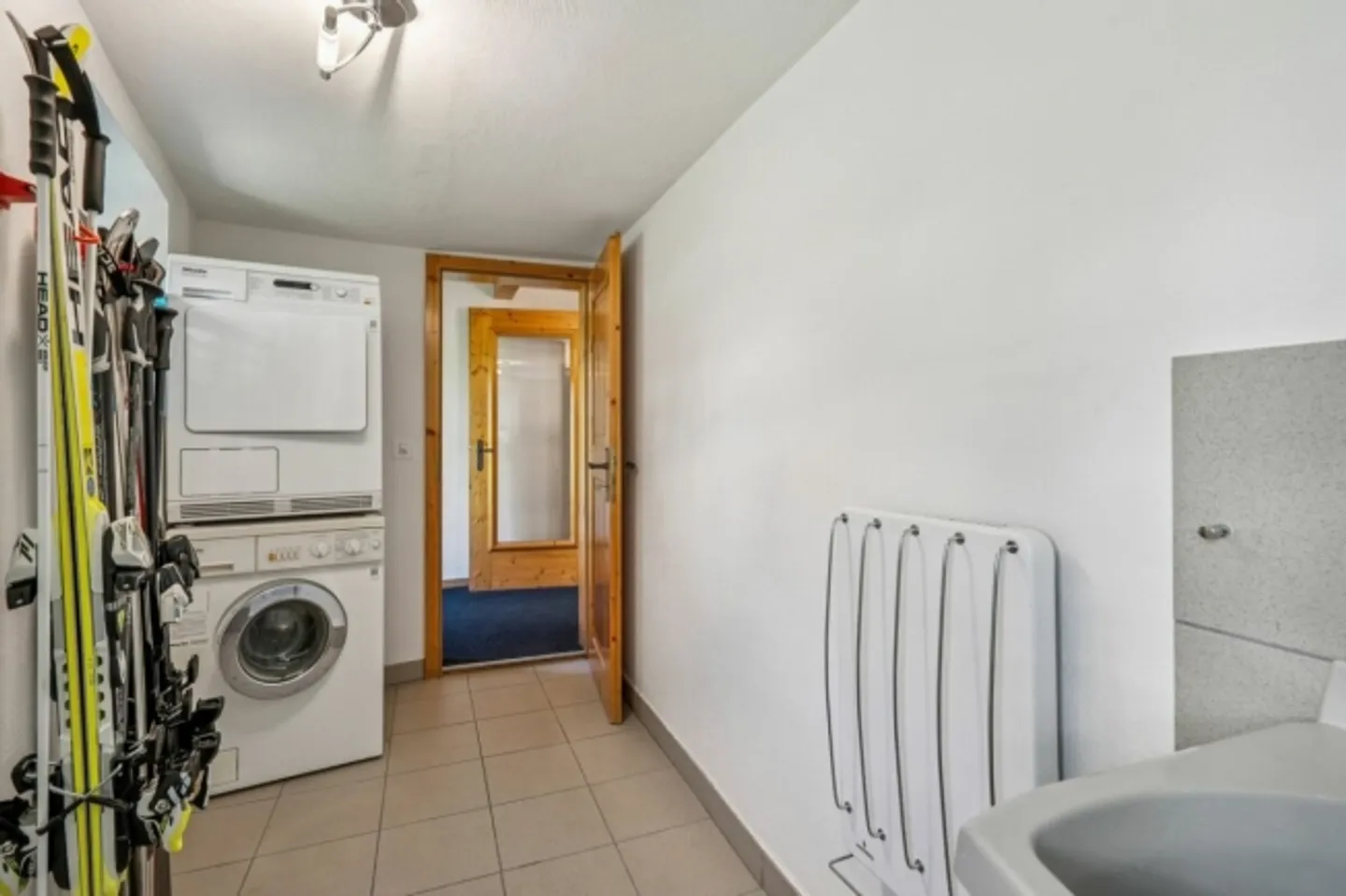 Traditional and charmingly modernized 6.5-room holiday home in the village center - Photo 9 of 20