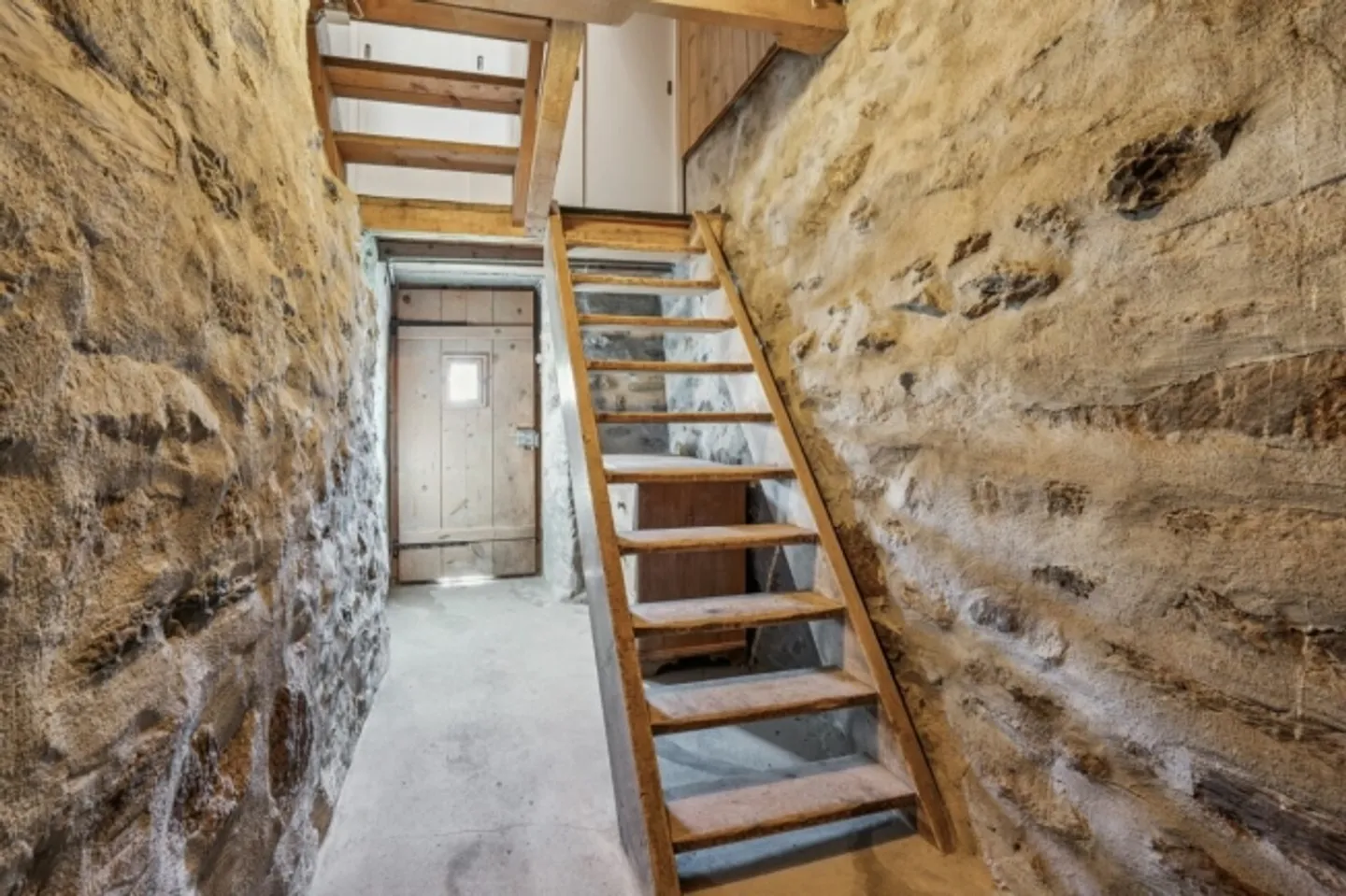 Traditional and charmingly modernized 6.5-room holiday home in the village center - Photo 13 of 20