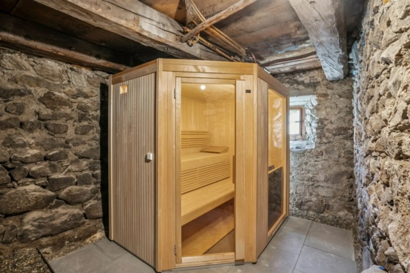 Traditional and charmingly modernized 6.5-room holiday home in the village center - Photo 14 of 20