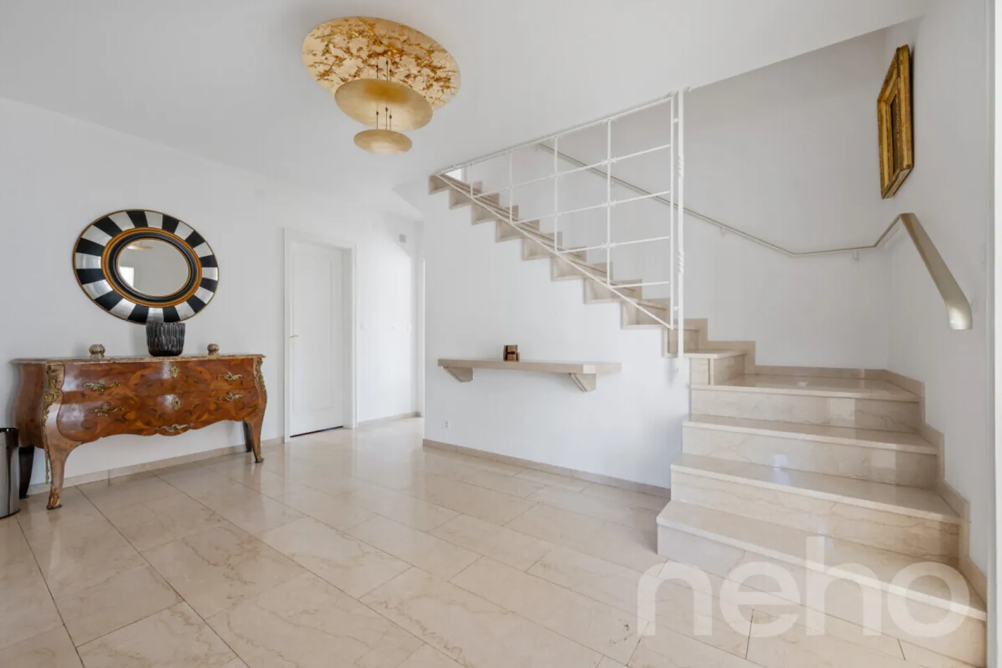 Villa exclusive avec galerie, piscine intérieure et idylle de jardin - Photo 4 sur 12