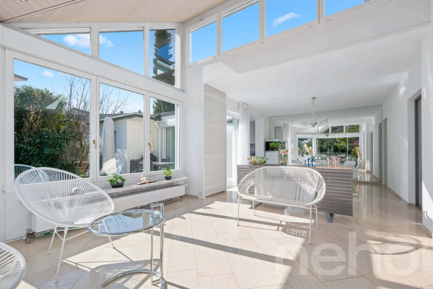 Villa exclusive avec galerie, piscine intérieure et idylle de jardin - Photo 7 sur 12