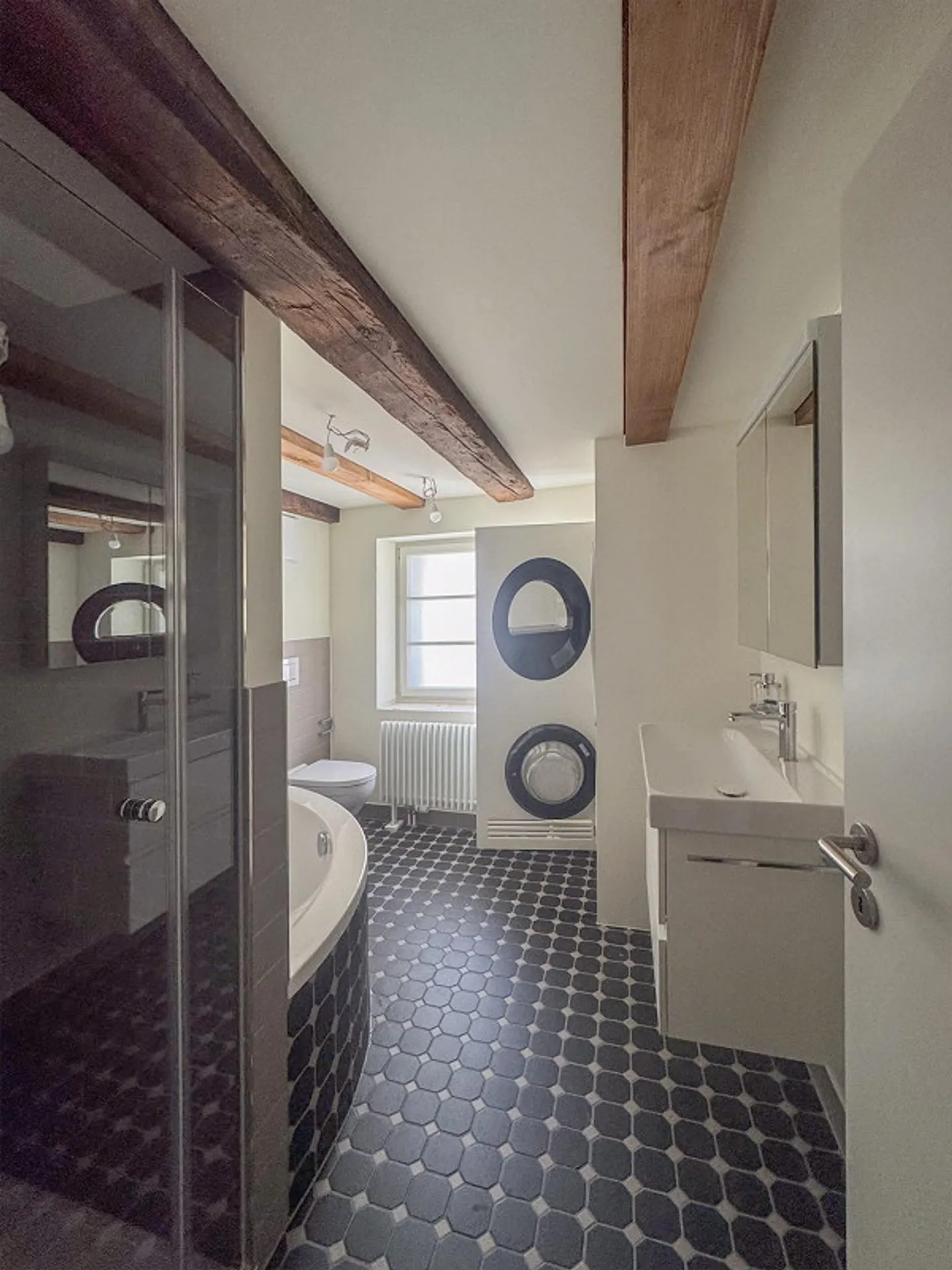 Living in a Monument: Stylish Luxury Roof Duplex Bijoux - Photo 11 of 12