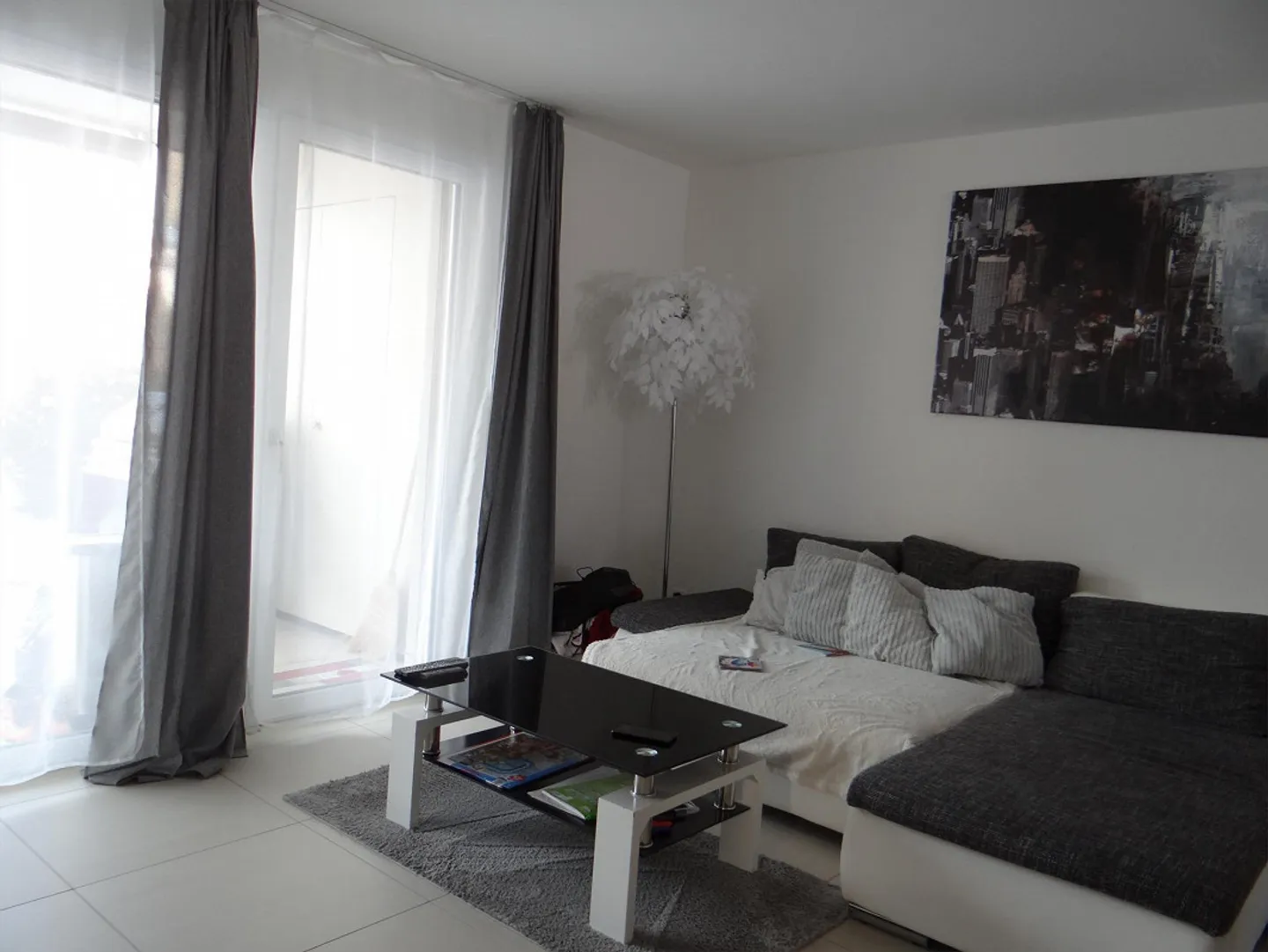 Appartement moderne 3 1/2 pièces avec coin salon - Photo 6 sur 12