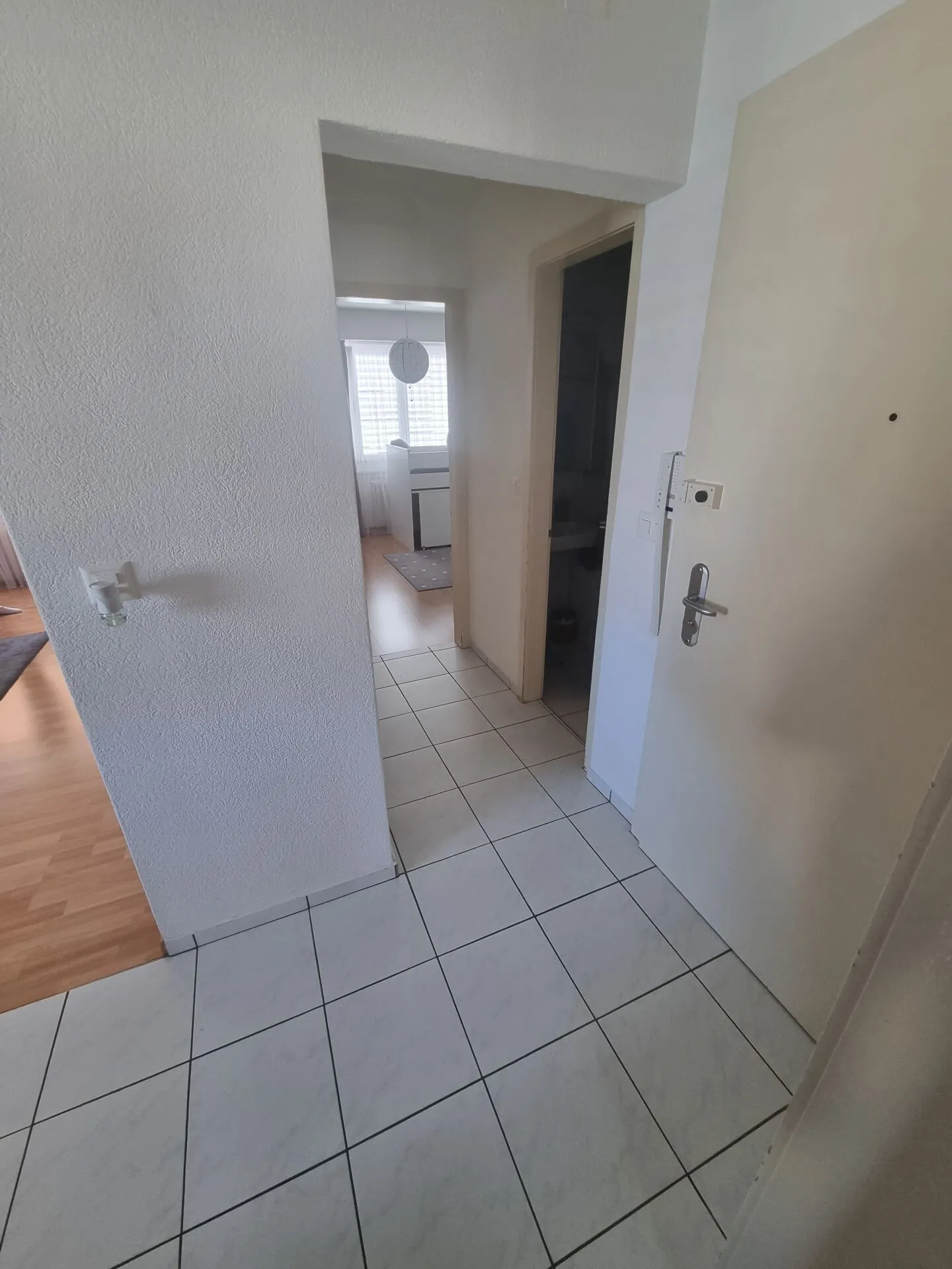 Appartamento 3.5 locali in posizione centrale a Ostermundigen in affitto! - Foto 3 di 9