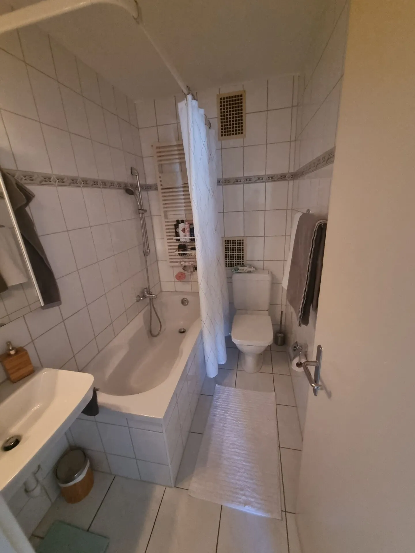 Appartamento 3.5 locali in posizione centrale a Ostermundigen in affitto! - Foto 6 di 9