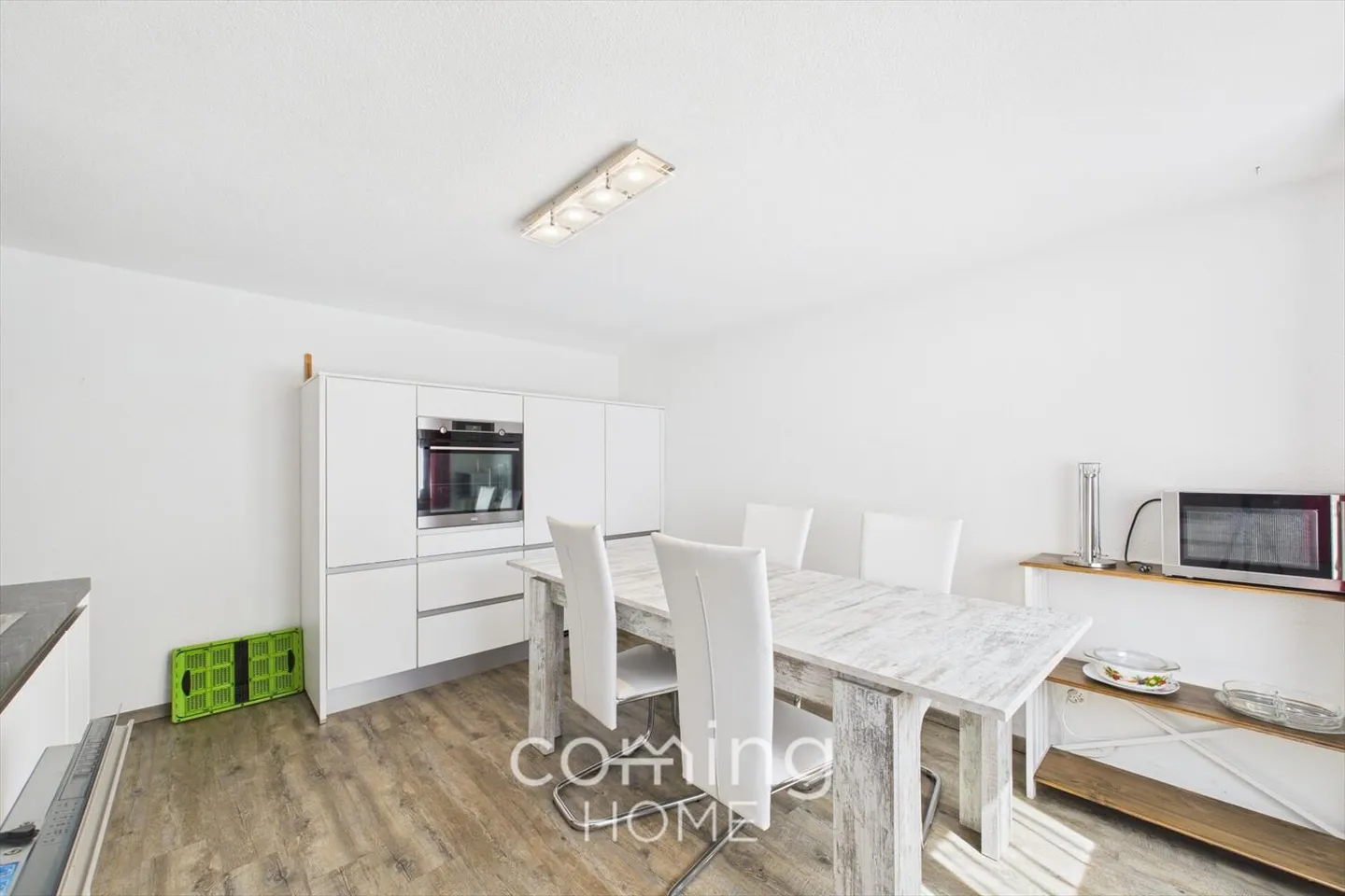 Attraktive 2.5-Zimmerwohnung in Saas-Balen - renoviert, ruhig, wertstabil - Foto 2 von 13