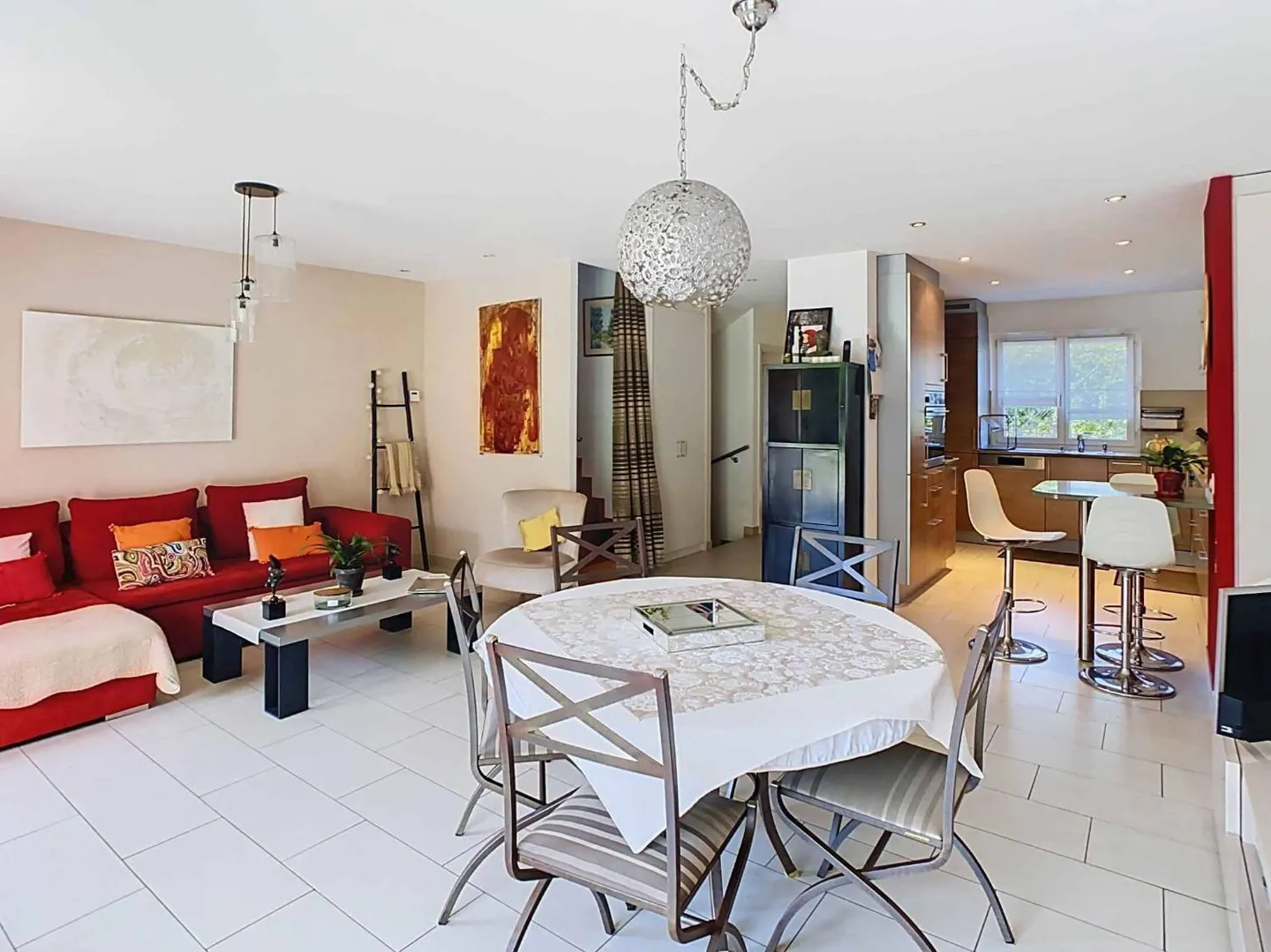 Charming Townhouse in Thônex - Photo 3 of 11