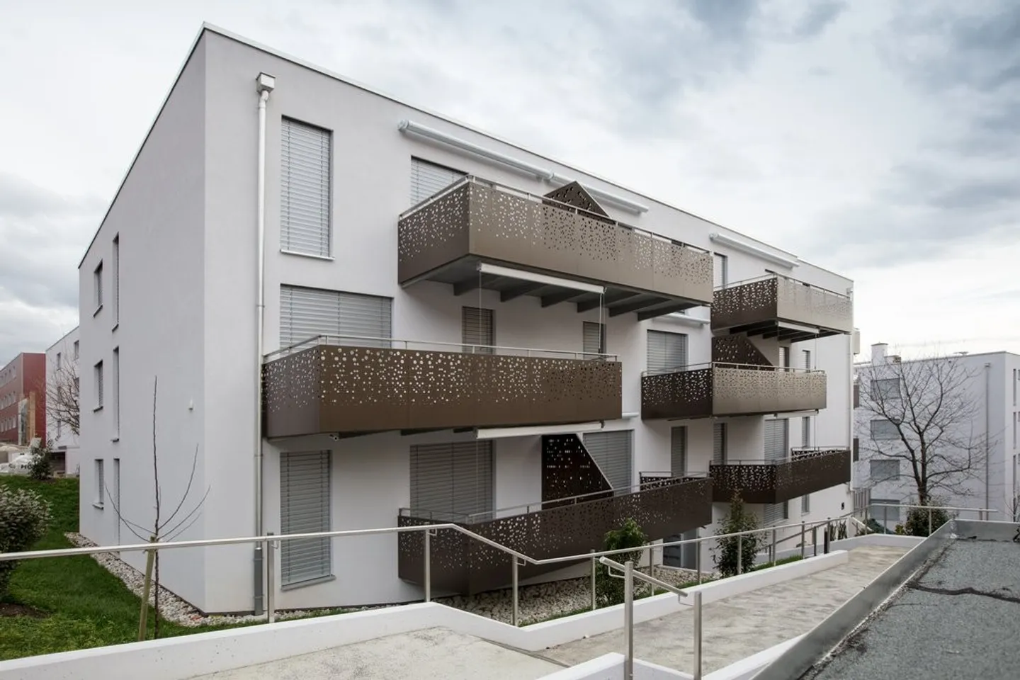 Parkplatz im Freien mieten - Foto 2 von 2