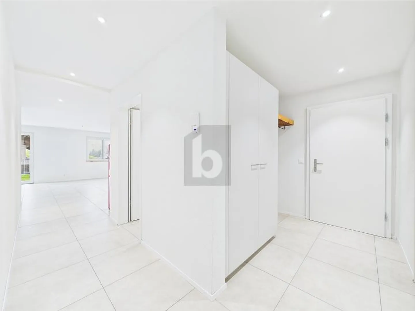 TOP PREIS! GRÖSSZÜGIG UND ZENTRAL - Photo 2 sur 6