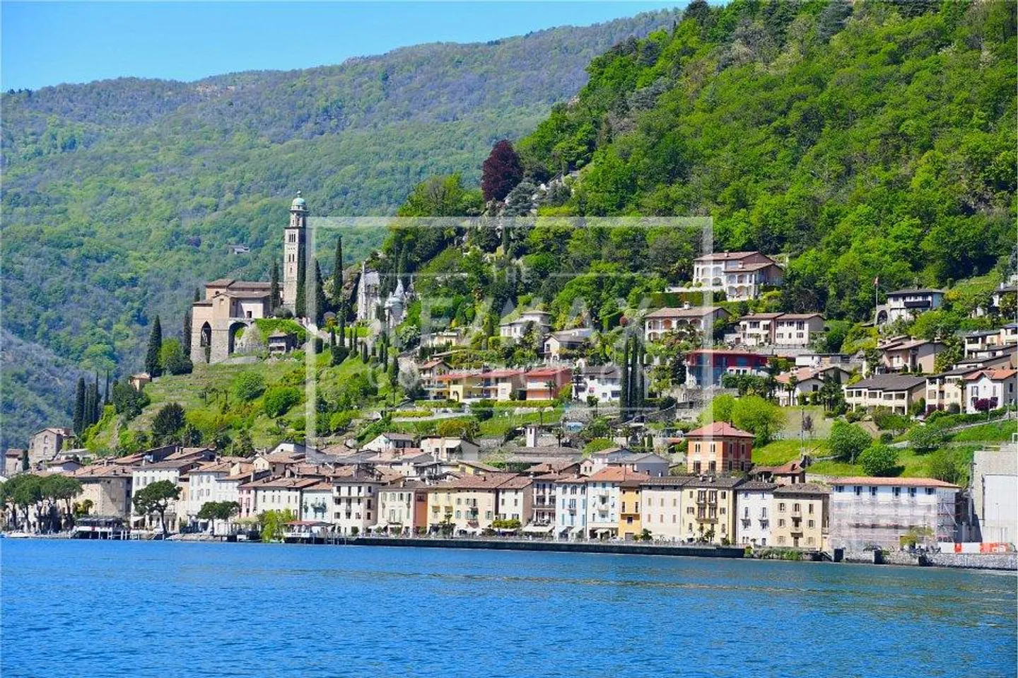 Villa de design moderne avec vue de rêve sur le lac - Photo 9 sur 9