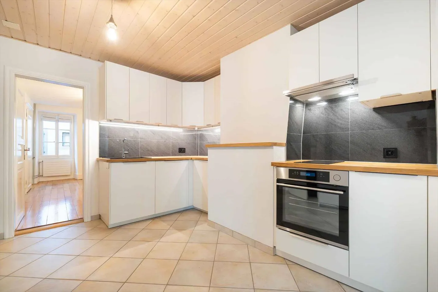 Charmant 2 pièces à deux pas du lac à Cully - Photo 2 sur 10