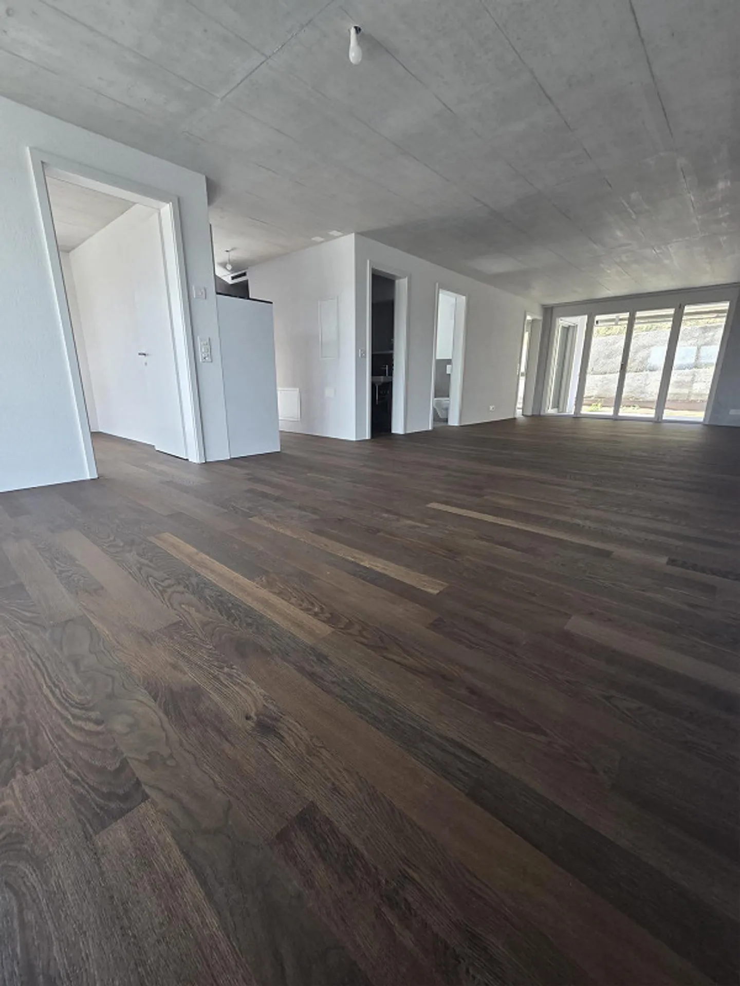 Modernes Apartment mit atemberaubendem Blick - Foto 2 von 10