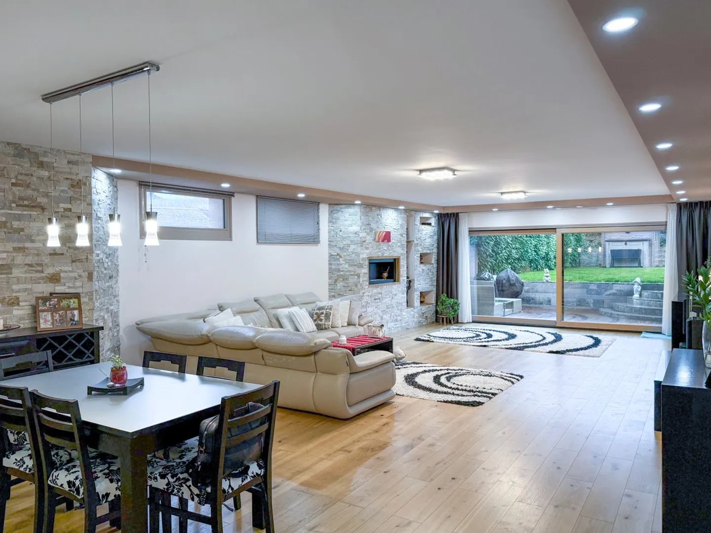 Casa a schiera 8 stanze - Foto 3 di 8