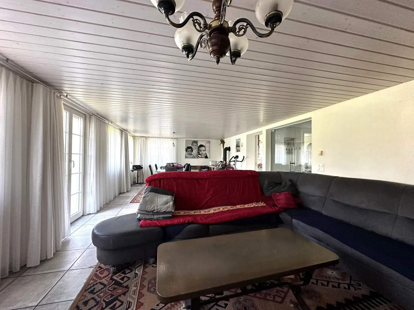 Casa unifamiliare spaziosa e ben tenuta su 4 piani - Foto 6 di 11