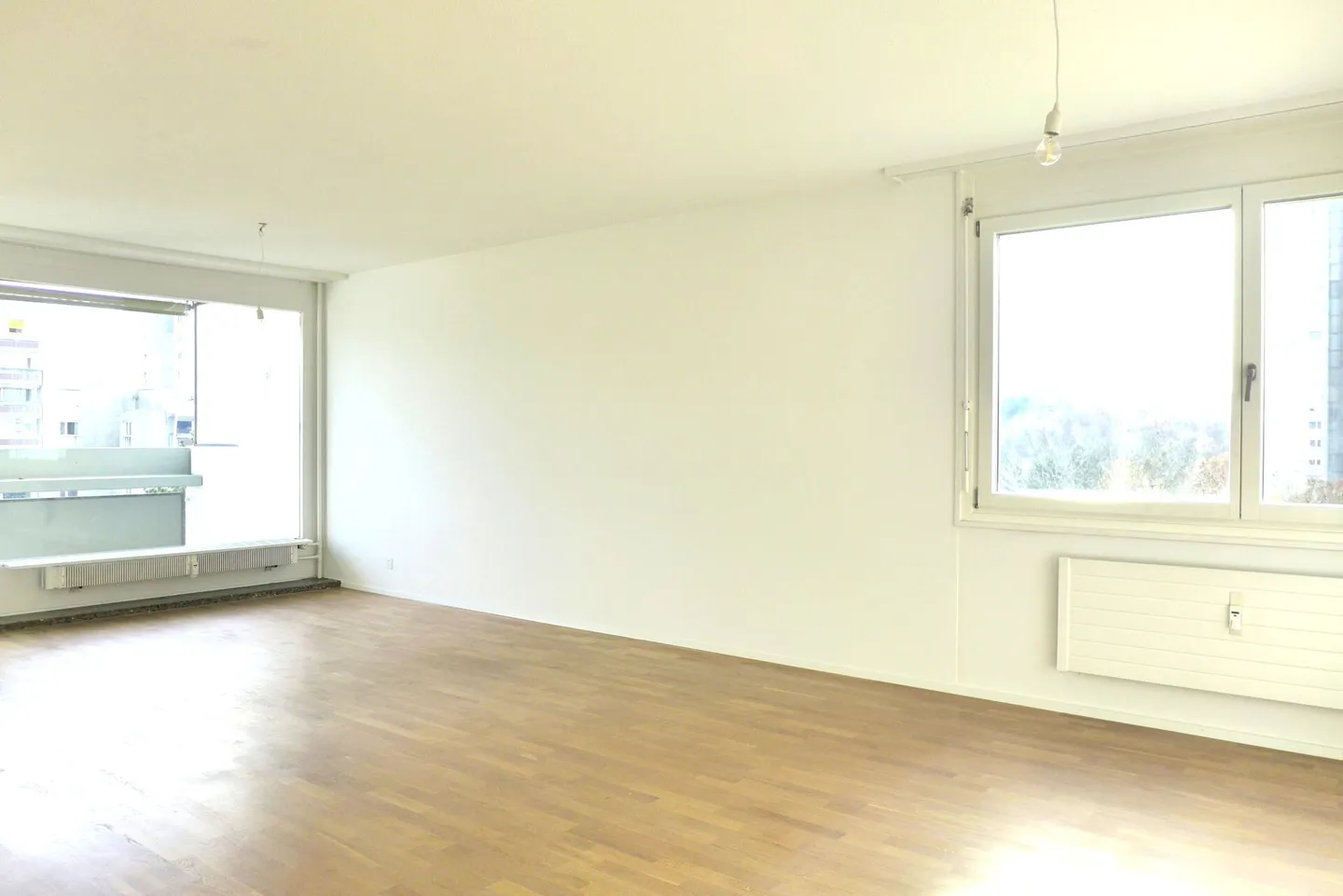 Renovierte Eigentumswohnung im Wittikofen Quartier im 7. OG mit Alpensicht (kein Baurecht) - Foto 5 von 13