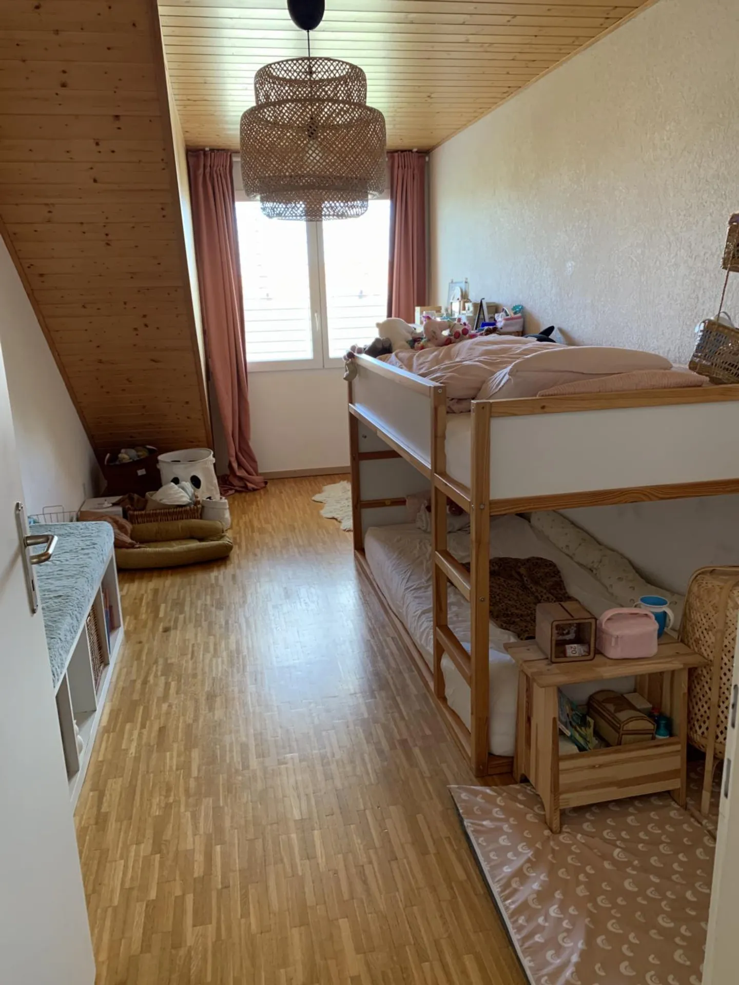 Apartment with 4.5 rooms in a top floor triplex - Photo 7 of 9