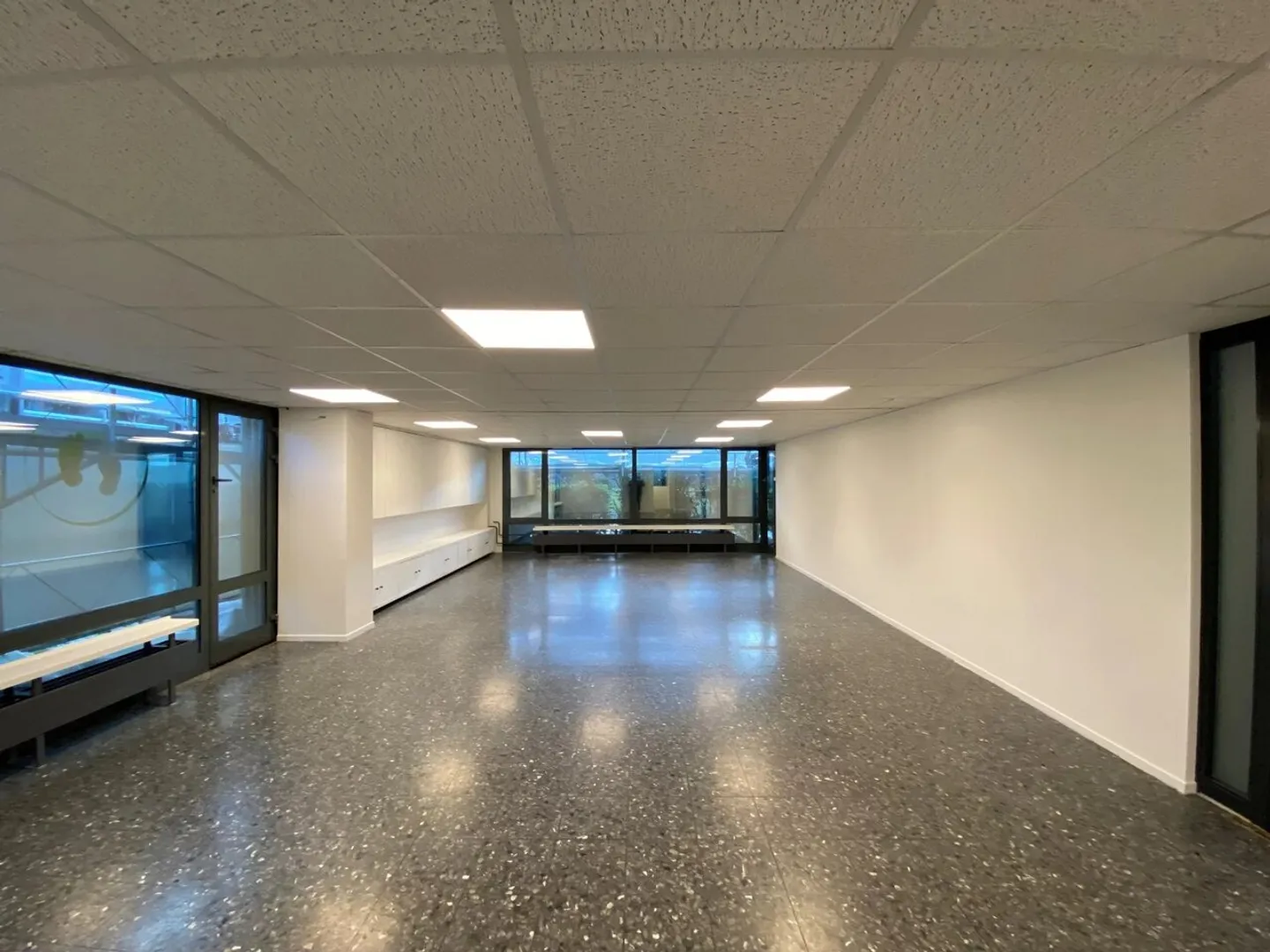 Bella arcade di 101 m² in un quartiere residenziale - Foto 3 di 9