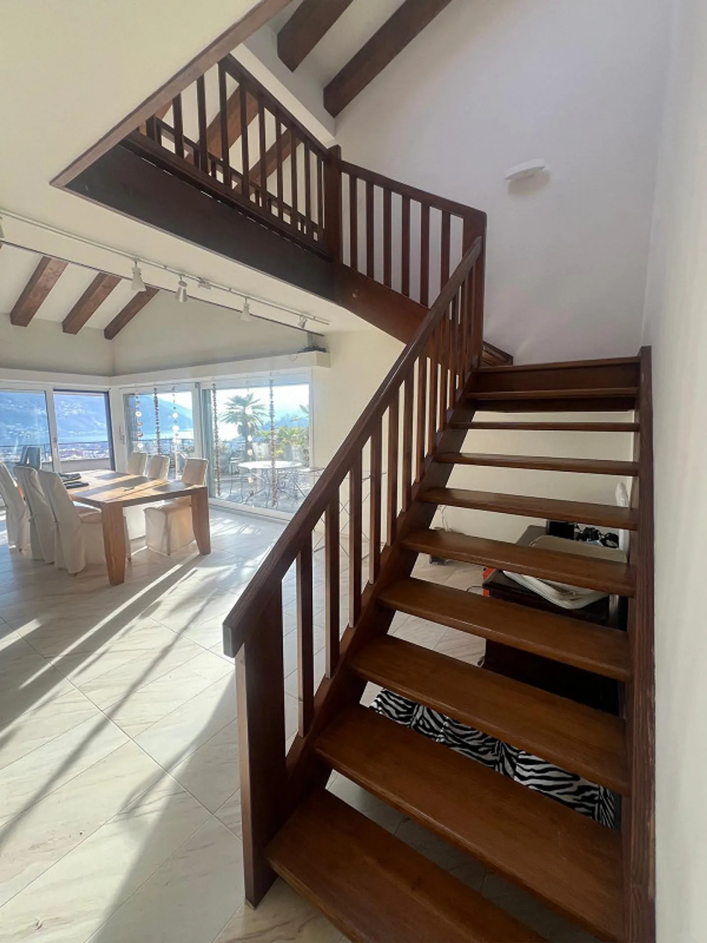 Villa da ristrutturare parzialmente - Foto 7 di 13