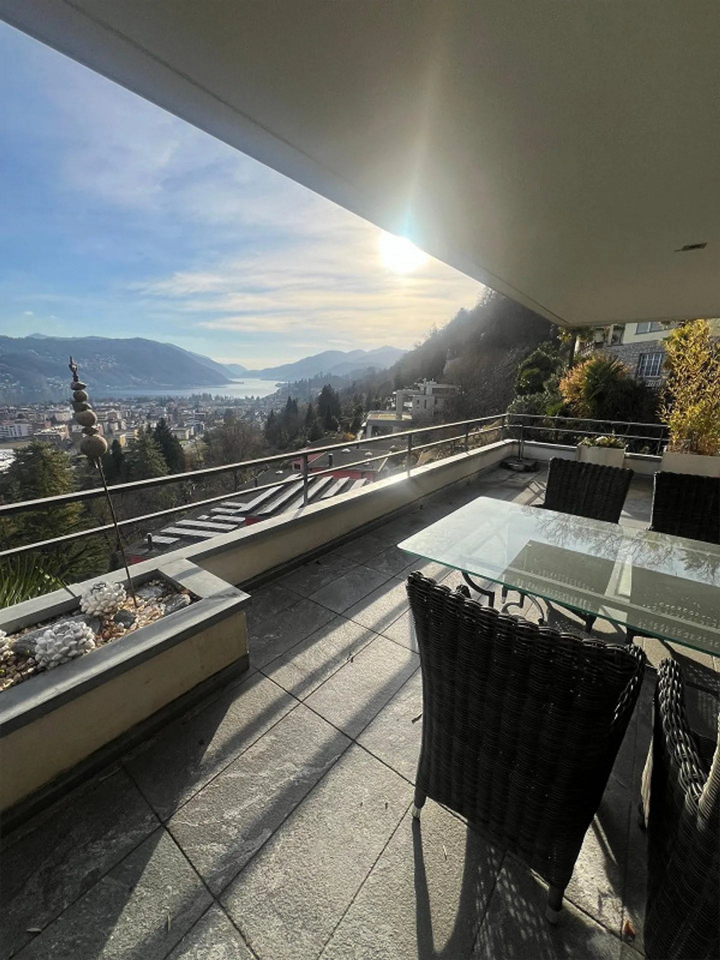 Villa da ristrutturare parzialmente - Foto 4 di 13