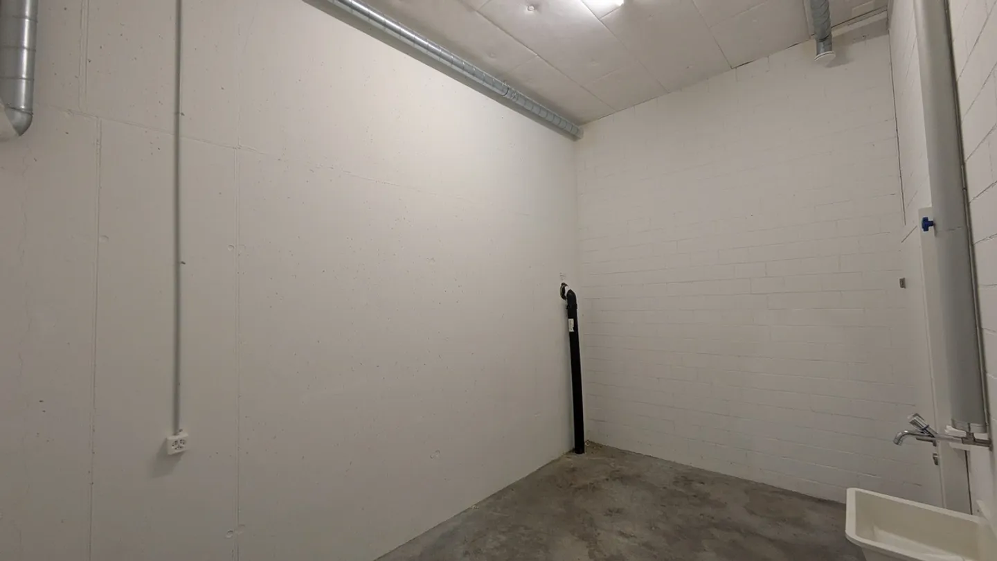 Storage space for rent - Photo 6 of 11