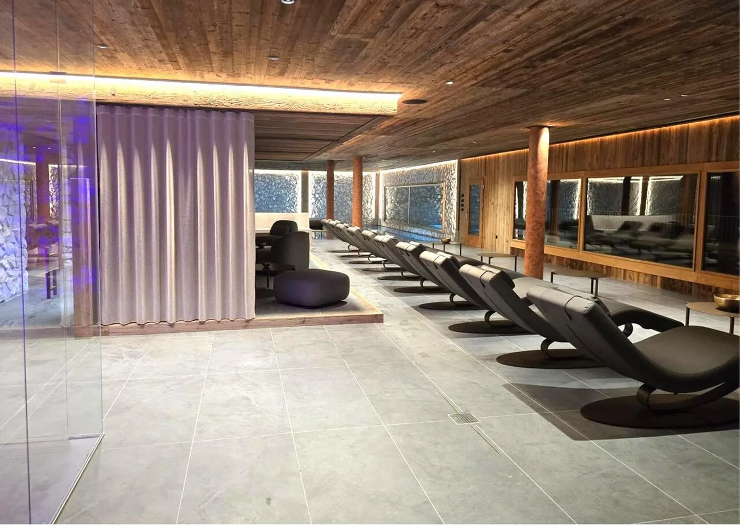 Wunderschöne 3,5-Zimmer-Ski-in/Ski-out in Hotelresidenz - Foto 11 von 12