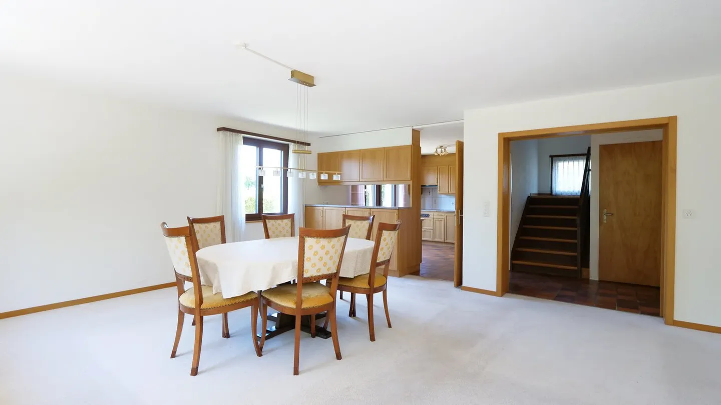 Single-family house in a central and quiet location with unique expansion potential - Photo 5 of 18