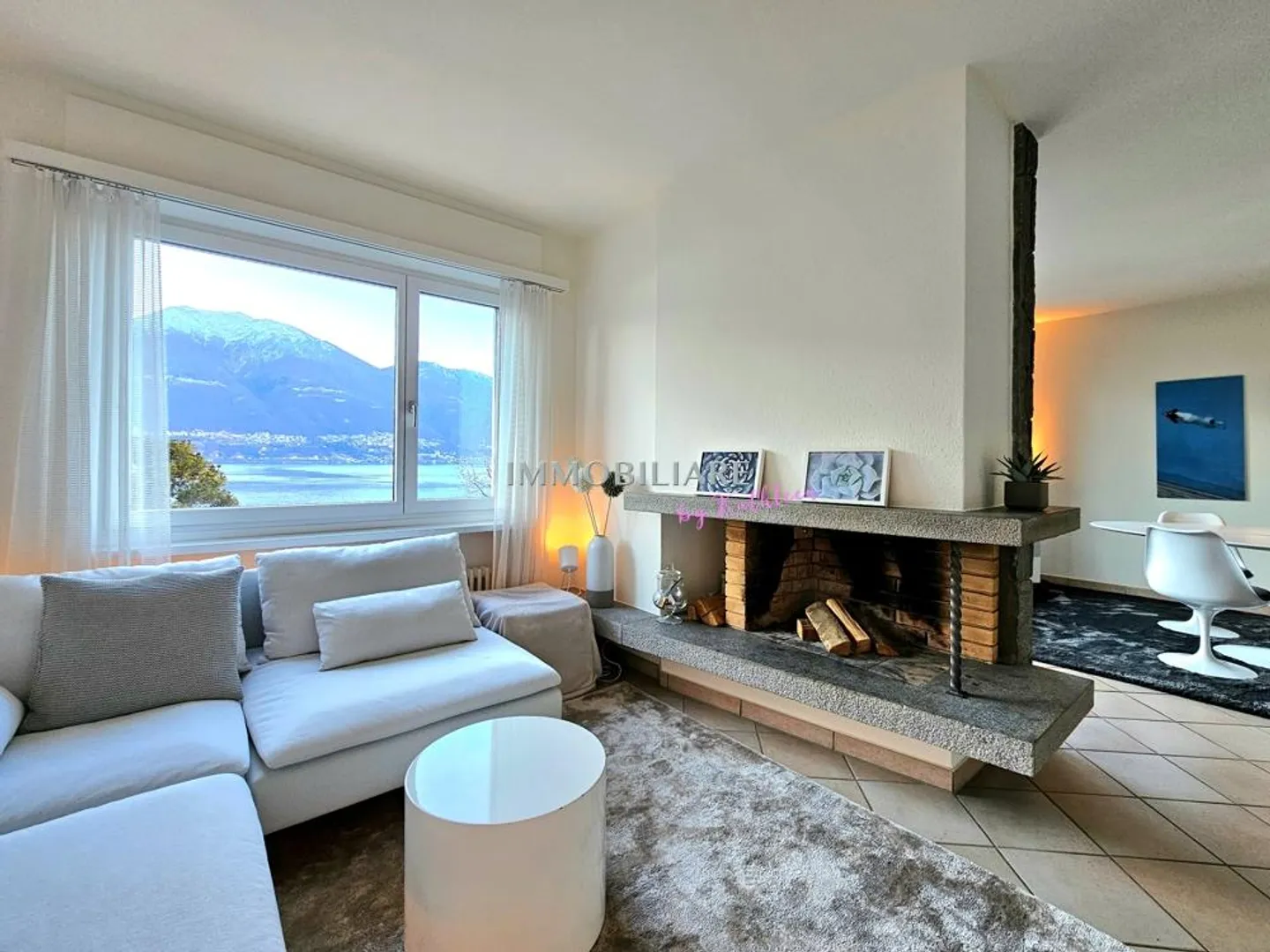 «Attikawohnung mit Panoramaseeblick und Kamin in zentraler Ruhiglage» - Foto 4 di 22