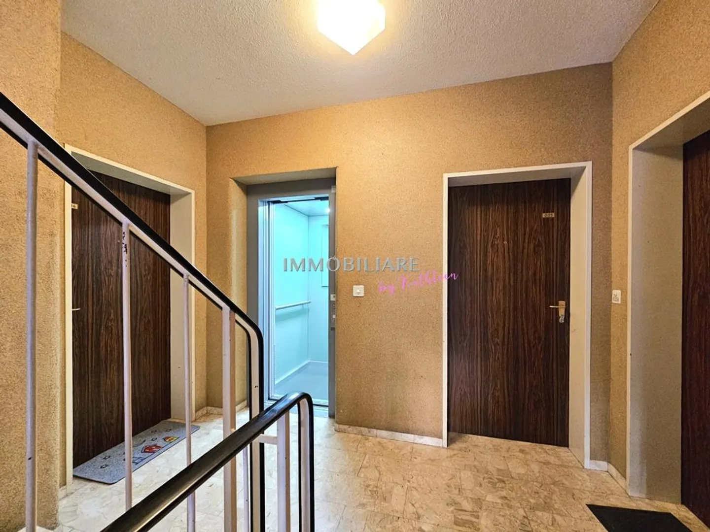 «Attikawohnung mit Panoramaseeblick und Kamin in zentraler Ruhiglage» - Foto 16 di 22