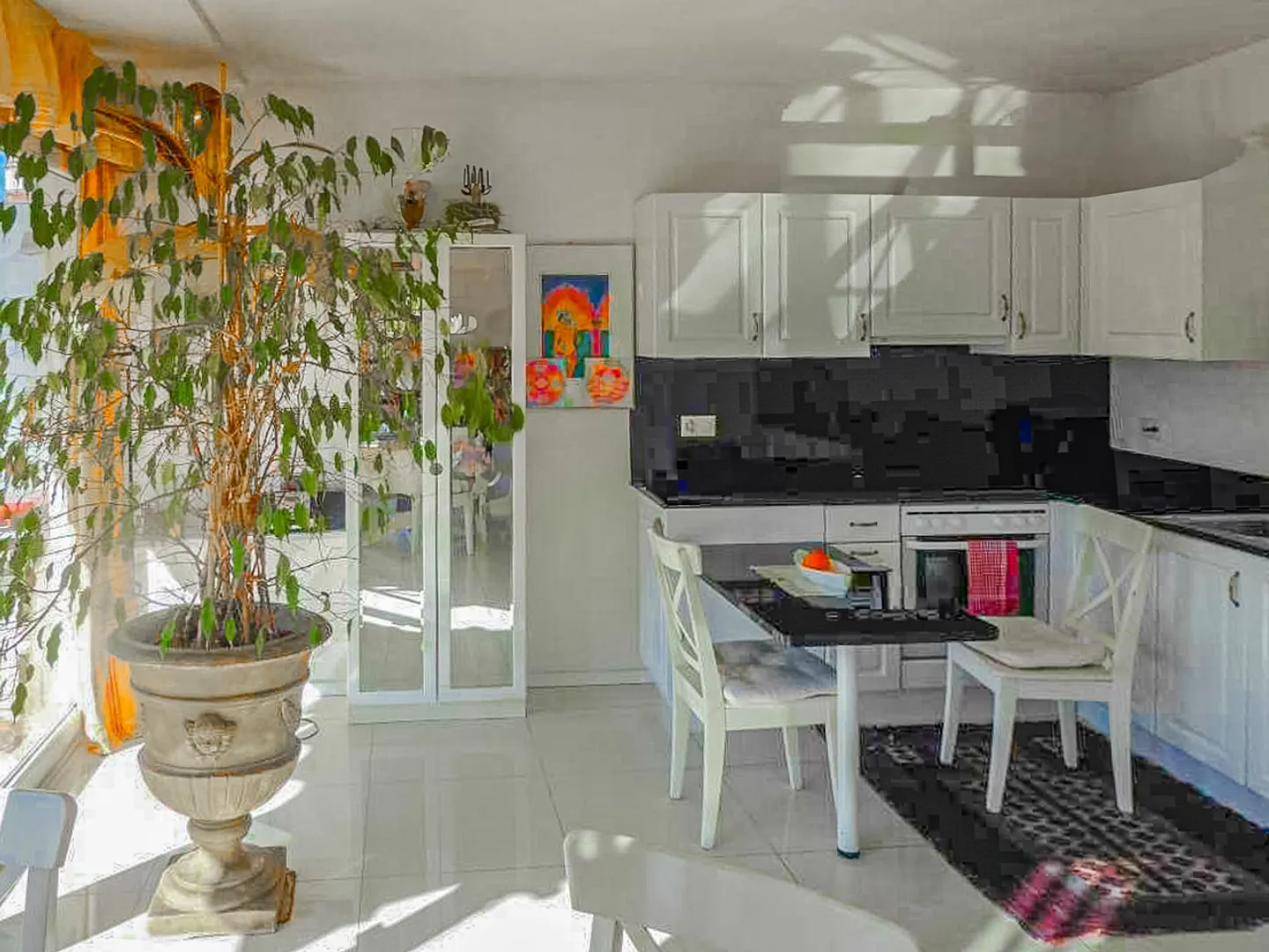 Villa mit herrlichem Seeblick in Bissone - Foto 3 von 9