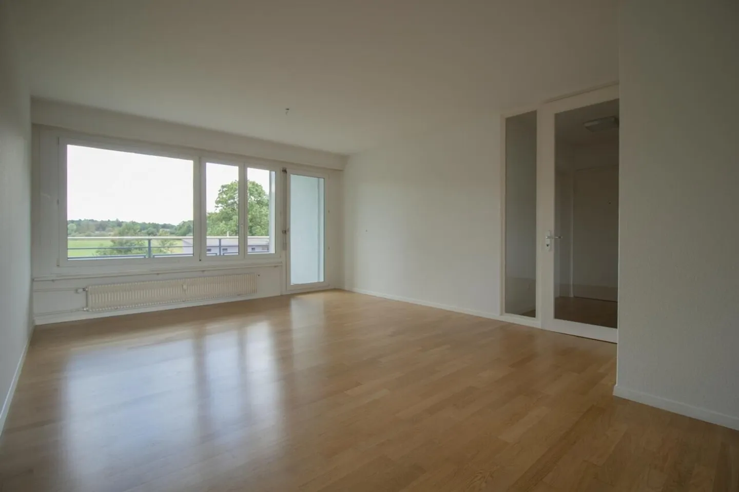 Ottimo appartamento moderno di 4,5 stanze al 2° piano - Foto 3 di 10