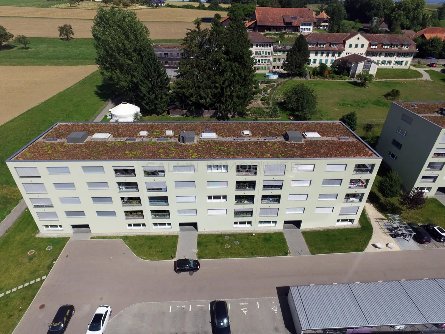 APPARTEMENT DE 4œ PIECES SUR LES HAUTEURS DE FRIBOURG - Photo 1 of 11