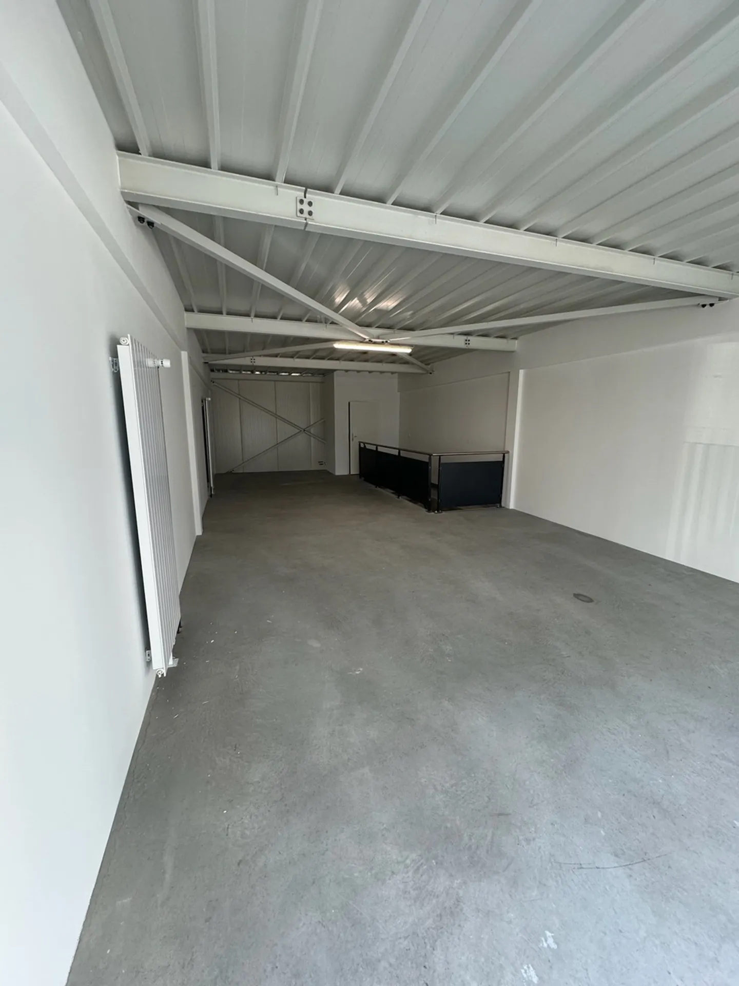 «Werkstatt mit Spielhalle zur Miete» - Foto 4 von 9