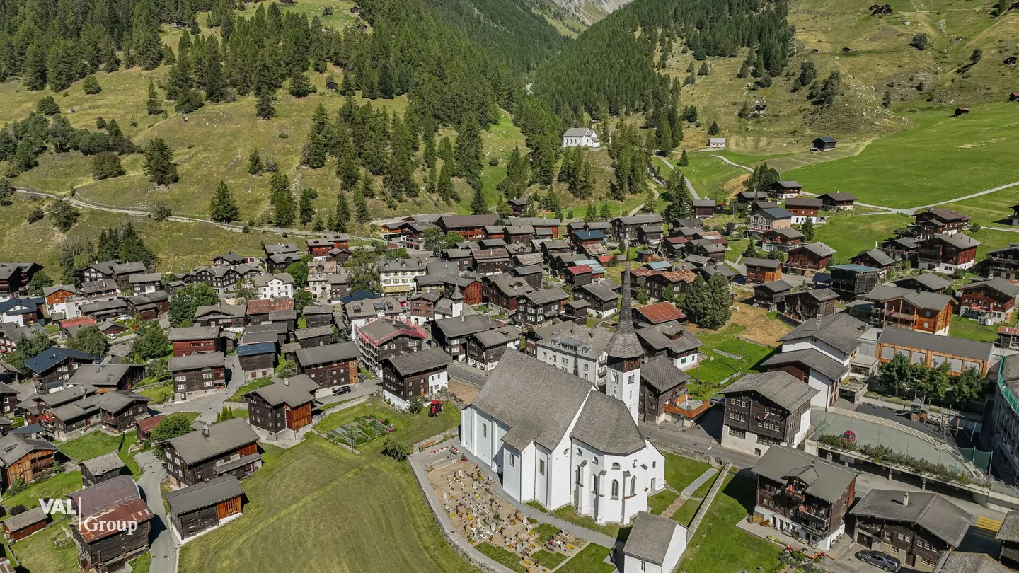 Maison multifamiliale nostalgique comme projet de rénovation avec des possibilités d'utilisation rentables - Photo 6 sur 6