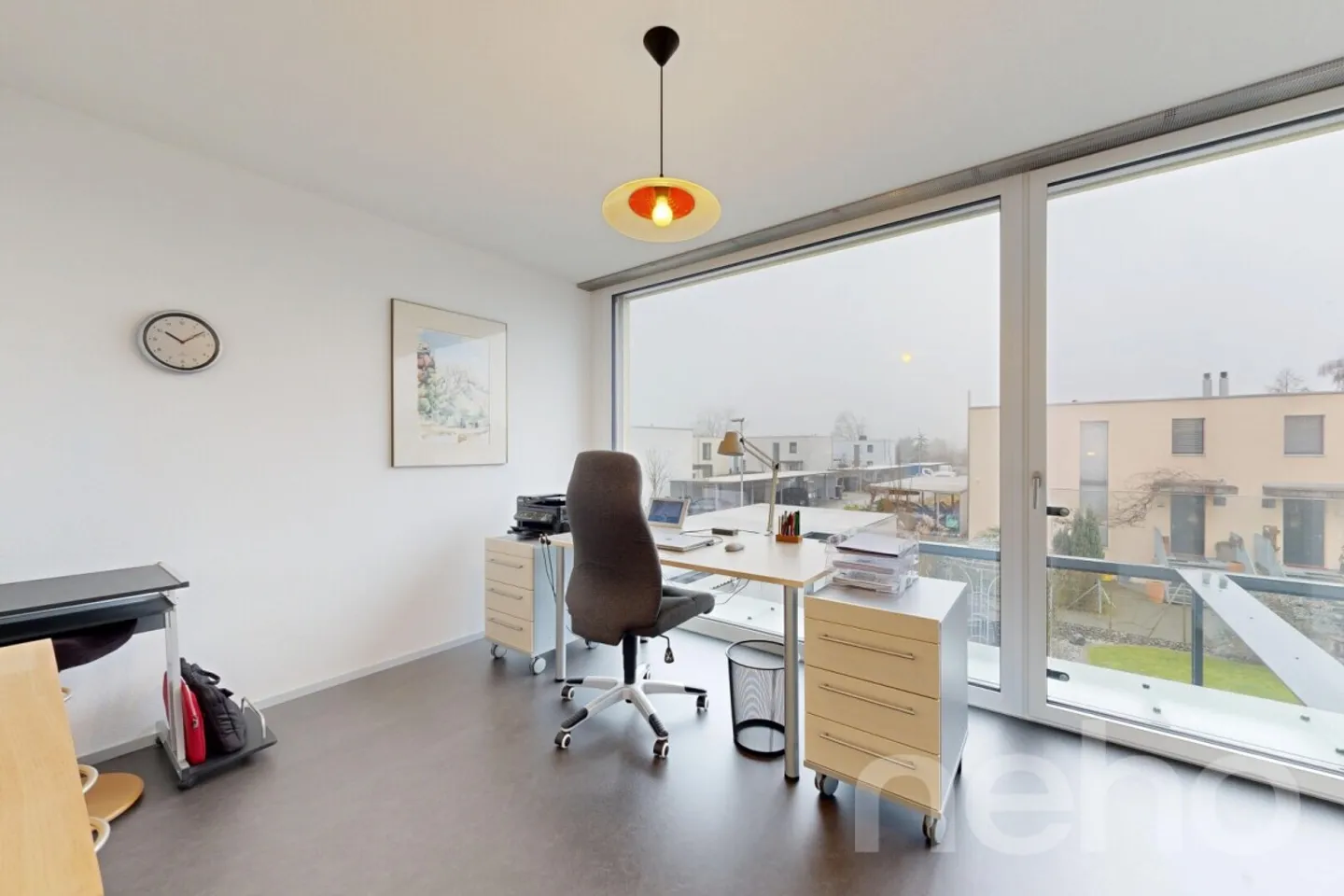 Stylish Semi-Detached House - Photo 10 of 12