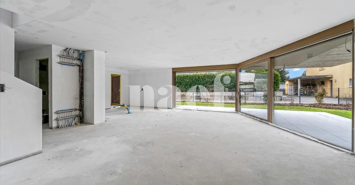 Single-family house with 6.5 rooms and 196 m² with terrace and garden for sale in Gletterens - Photo 3 of 6