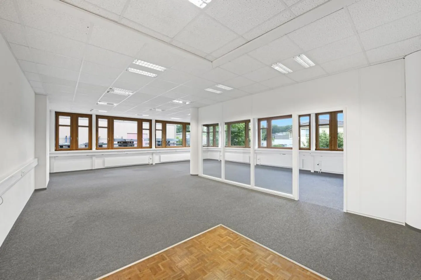 Repräsentative Büro- & Lagerfläche per sofort zu vermieten - Foto 4 von 11