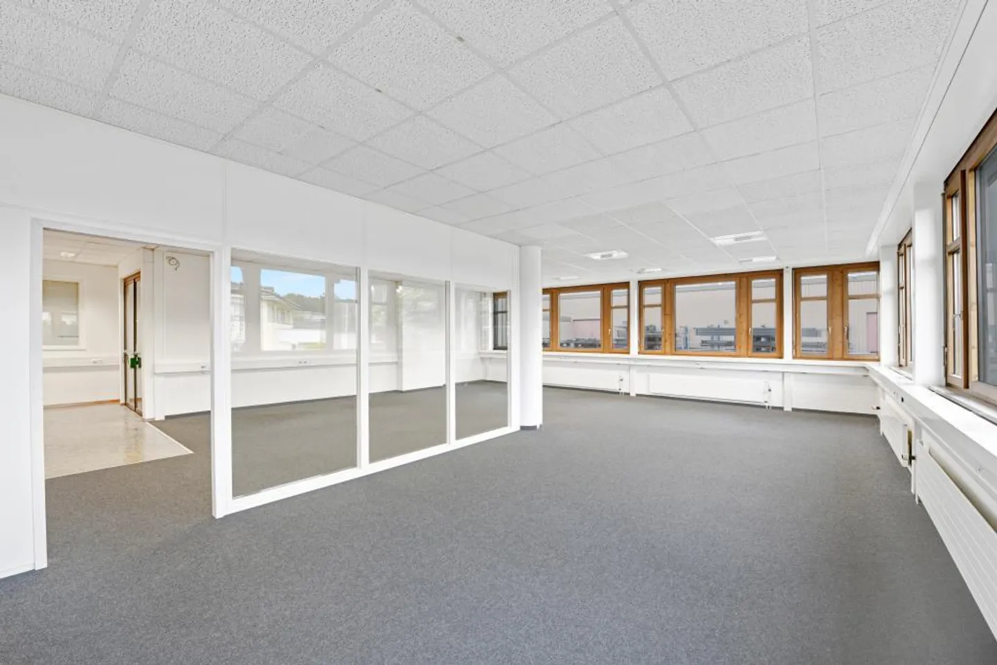 Repräsentative Büro- & Lagerfläche per sofort zu vermieten - Foto 5 von 11