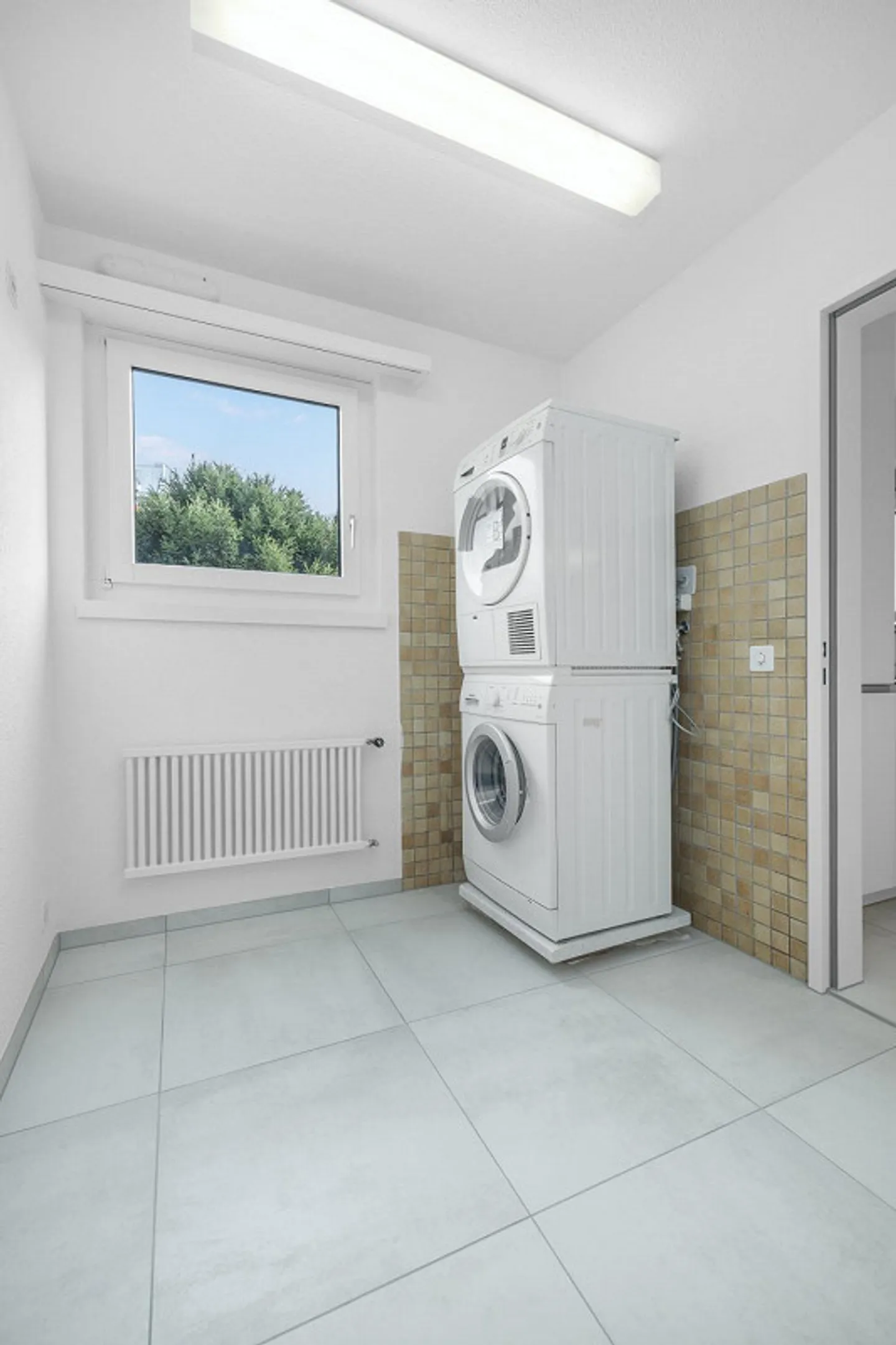 Vivere centrale e spazioso - Foto 6 di 8