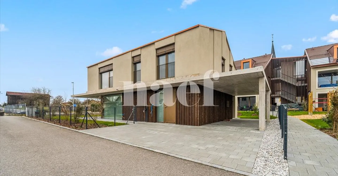 Single-family house with 6.5 rooms and 196 m² with terrace and garden for sale in Gletterens - Photo 6 of 6