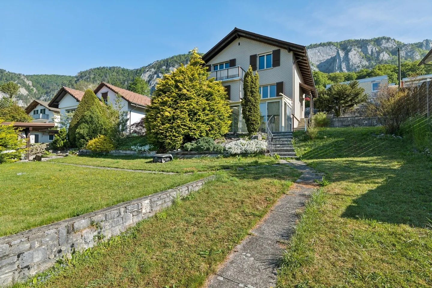 Créez ici votre nouveau paradis familial - Photo 1 sur 8