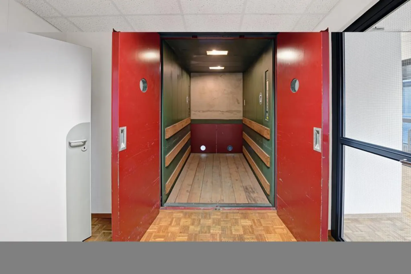 Repräsentative Büro- & Lagerfläche per sofort zu vermieten - Foto 7 von 11