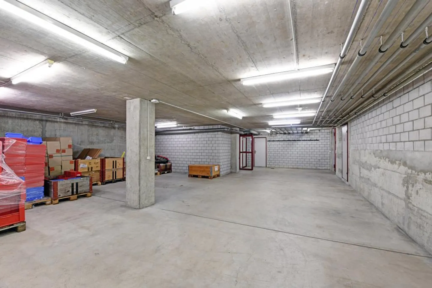 Repräsentative Büro- & Lagerfläche per sofort zu vermieten - Foto 8 von 11