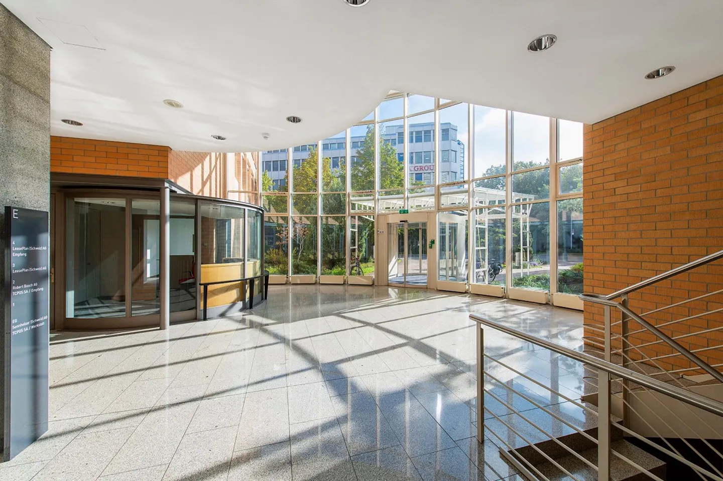 Gewerbefläche in Urdorf - Foto 3 von 7